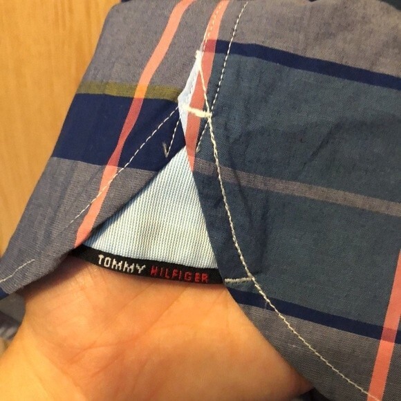 Tommy Hilfiger size medium button down short sleeve - Picture 7 of 9